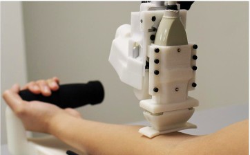 robot that draws blood