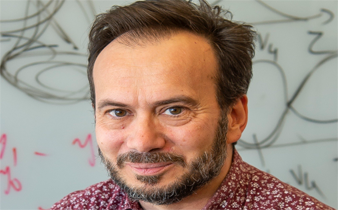 Headshot of Grégoire Altan-Bonnet