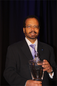 NIBIB’s Roderic Pettigrew recognized for promoting science, engineering and education NIBIB’s Roderic Pettigrew recognized for promoting science, engineering and education