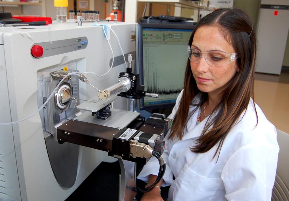 Technician with DESI system in operating room